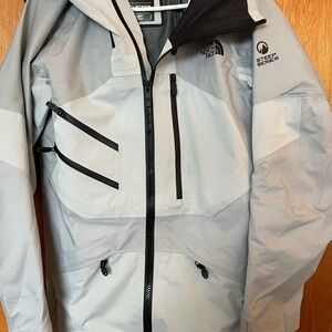 The North Face Men's Light Gray Ski Jacket